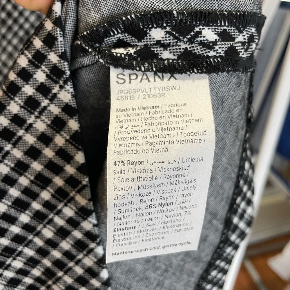SPANX Gingham Mini Dress Black White Size XS Old Money Preppy Clean Girl Classic - Picture 8 of 8